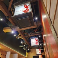 บรรยากาศ Torikai Nagoya Cochin 鳥開総本家 名古屋城金シャチ横丁店
