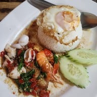 นายต่อ อร่อยบอกต่อ