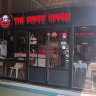 หน้าร้าน The Ghost House
