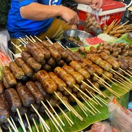 ไส้กรอกคุณยายเชียงใหม่ สันผีเสื้อ