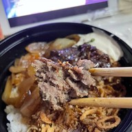 Shinkanzen Sushi เซ็นจูรี่ ซอยรางน้ำ ชั้น1