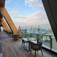 บรรยากาศ Level 50 by SEE FAH Grande Centre Point Lumphini