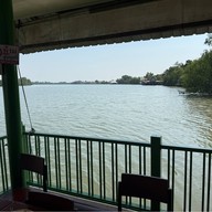 มธุรสเรือนแพ ฉะเชิงเทรา