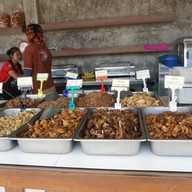 หมูวรรณา สาขาวังมะนาว