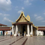 วัดพระศรีรัตนมหาธาตุราชวรมหาวิหาร ( วัดใหญ่ พระพุทธชินราช)