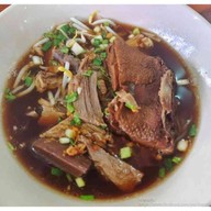 เลิศรส ก๋วยเตี๋ยวเป็ดตุ๋น เจ้าเก่าพนัสนิคม