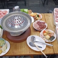 ติดมันส์ บุฟเฟต์ปิ้งย่างกระทะร้อน บรรทัดทอง จุฬา ซ.8