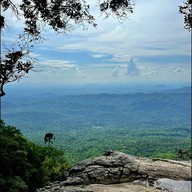 ผาสุดแผ่นดิน