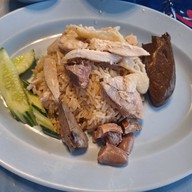 เจ๊หงษ์ข้าวมันไก่ ถนนกาญจนาภิเษก