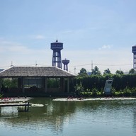 ถวายบัว Thawai Bua Cuisine & Cafe