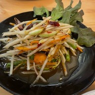 แซ่บคั๊ก 8 ริ้ว ส้มตำ