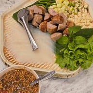 เมนูของร้าน ครัวเมืองเว้ ลาว ญวน ลาดกระบัง