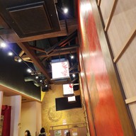 บรรยากาศ Torikai Nagoya Cochin 鳥開総本家 名古屋城金シャチ横丁店