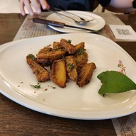 September cafe & bistro .