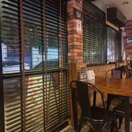 บรรยากาศ ฉ่ำ Charm Bar&bistro