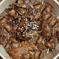 เนื้อหอม (Nuea Hom) ประชาชื่น