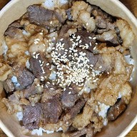 เนื้อหอม (Nuea Hom) ประชาชื่น
