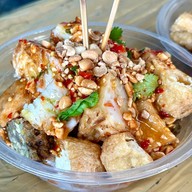 เมนูของร้าน เต้าหู้ทอดสัญจร ตลาดเทพเจริญ