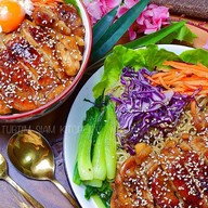 ครัวทับทิมสยาม - กะเพรา ไข่ข้น เทอริยากิ