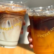 Tweez Coffee สาขาคลังอาวุธ, อุบลฯ