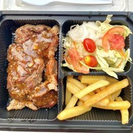 สเต็กลุงน้อย ริมทาง