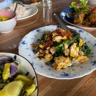 ครัวแม่สร้อย