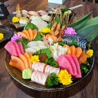 เมนูของร้าน Sugoi Sushi สุโก่ย ซูชิ แซลมอนสดนอร์เวย์