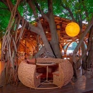 บรรยากาศ เรือนชายน้ำ  cafe&restaurant