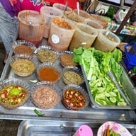 พิชิต บังทอง หมูปิ้งน้ำจิ้ม9อย่าง นราธิวาสซอย1
