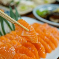 ร้านอาหารญี่ปุ่นซูชิเร็น ร้านซูชิเร็น หลังร้านอาตี๋โกปี๊