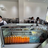 Kloset Cafe & Eatery -