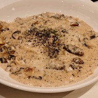 เมนูของร้าน Another Hound Café ดิเอ็มโพเรียม