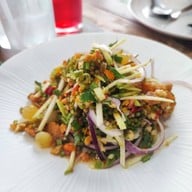 เมนูของร้าน เรือโป๊ะ Seafood By แสนสมบูรณ์