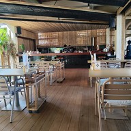 ไก่ลู่ลม -