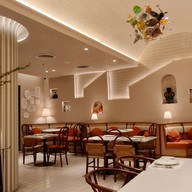 บรรยากาศ Another Hound Café ดิเอ็มโพเรียม