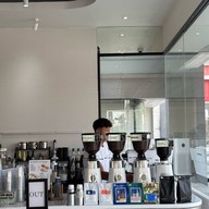 Kloset Cafe & Eatery -