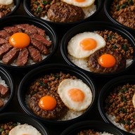 Meat Story ข้าวหน้าเนื้อ ข้าวหน้าแฮมเบิร์ก ข้าวหน้าด้ง เกษตรนวมินทร์