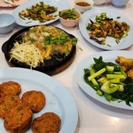 ร้านอาหารรำพึง