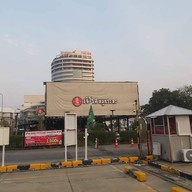 หน้าร้าน หมูกระทะเจ๊โรส เจ้าเดิมสะพานแดง