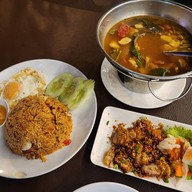 เมนูของร้าน Retro 90's Sukhothai สุโขทัย