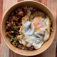 อาหารตามสั่งพระราม3 ป้านวล