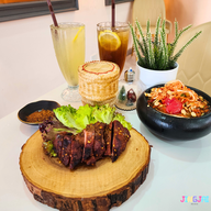 เมนูของร้าน กิ่งไก่ - GING GAI รสมือแม่ รามคำแหง 49