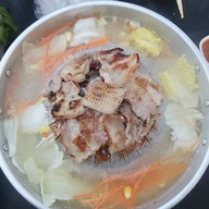 หมูกระทะเจ๊โรส เจ้าเดิมสะพานแดง