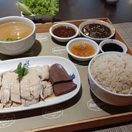 เมนูของร้าน เรือนต้น มณเฑียร สุรวงศ์