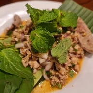 บ้านส้มตำ สาทร