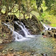 น้ำตกสาริกา