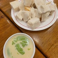 มนต์นมสด เสาชิงช้า