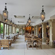 บรรยากาศ Takola