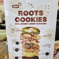 Roots at Ari อารีย์ซอย 4