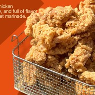 maneefriedchicken - ข้าว ไก่ทอด & ไข่ข้น สาขาสันติธรรม